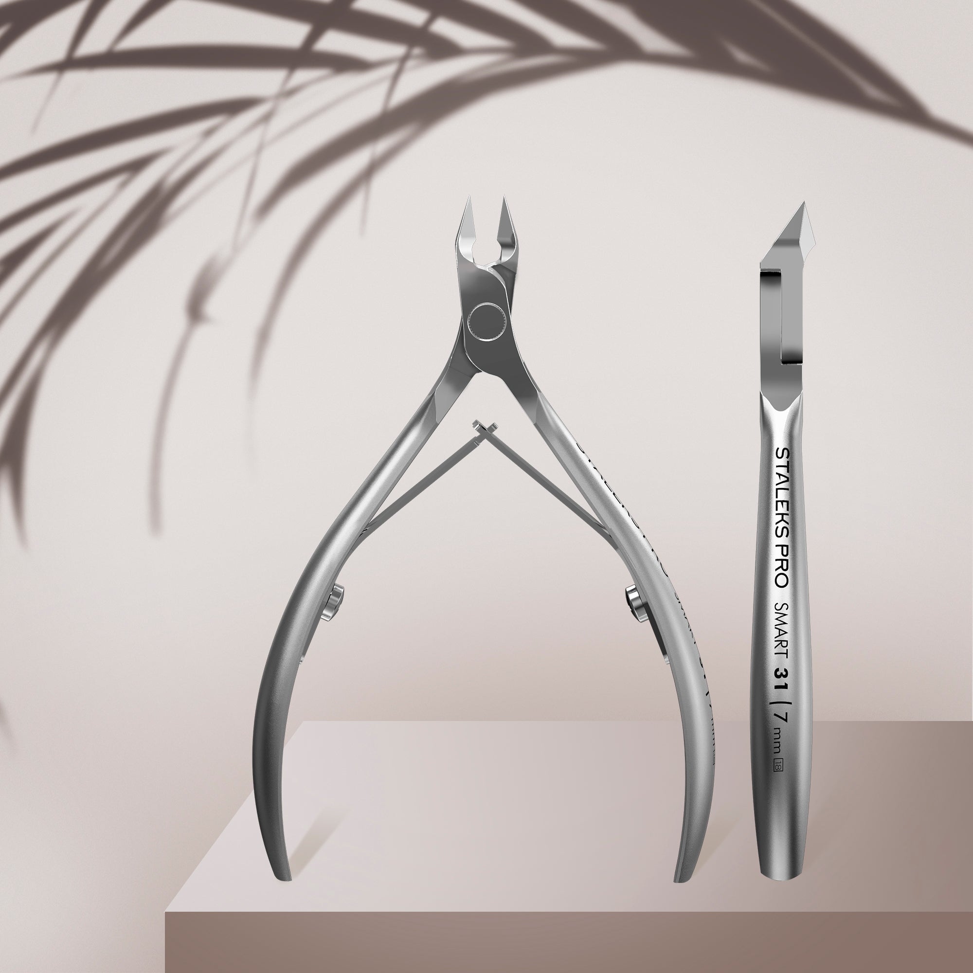 STALEKS PRO SMART 31 professional cuticle nippers with 7 mm blades