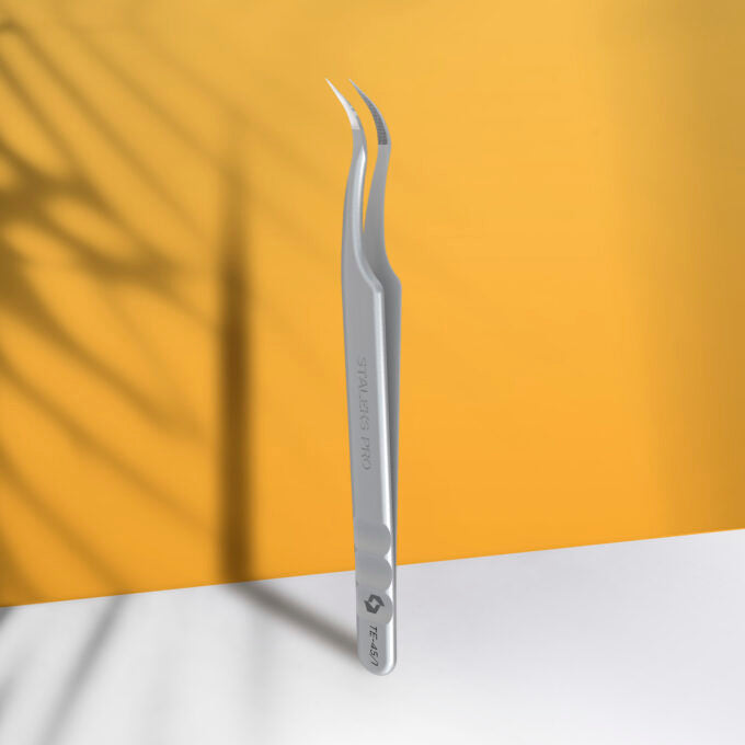 STALEKS PRO EXPERT 45 TYPE 1 curved lash tweezers with nano-notched fibre tips