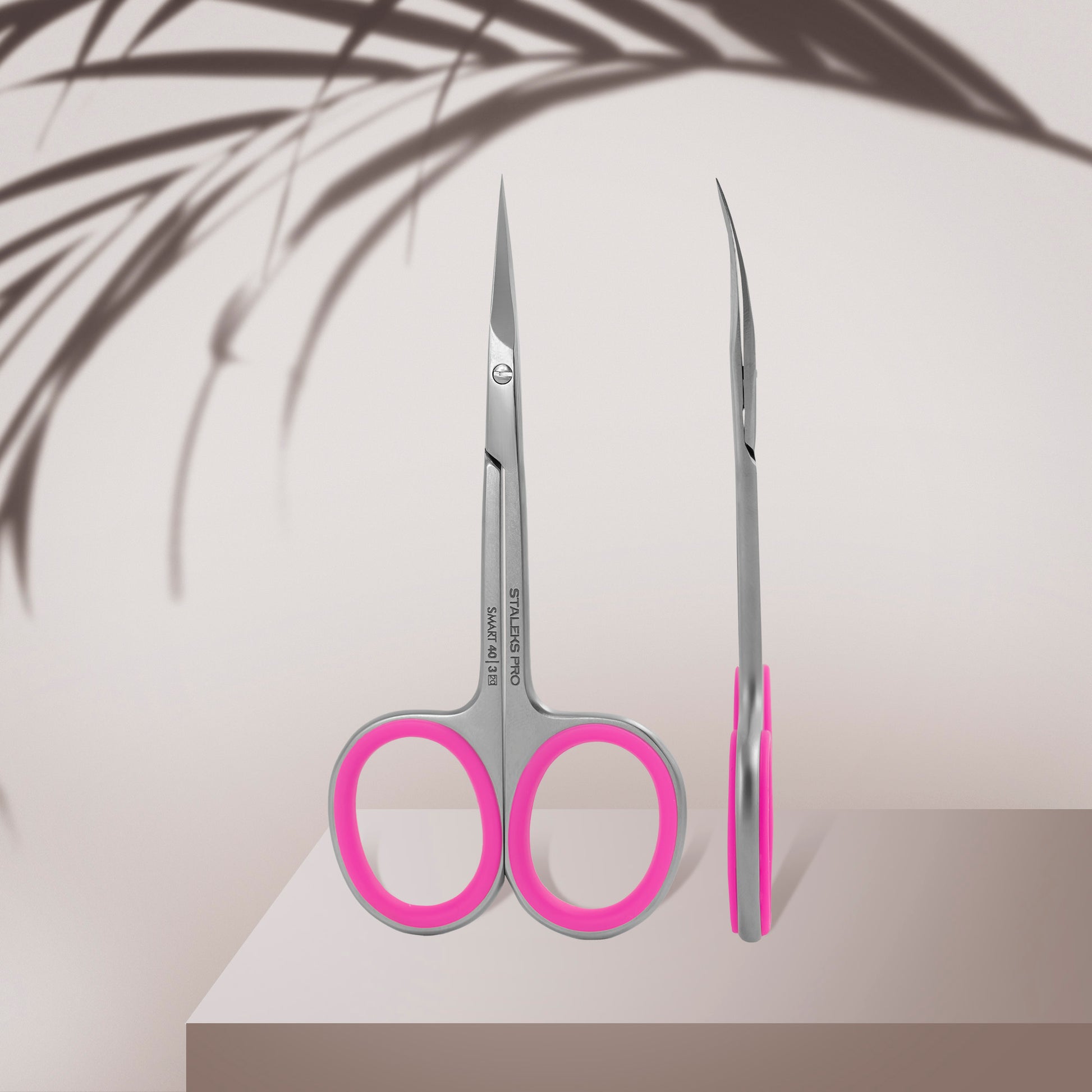STALEKS PRO SMART 40 TYPE 3 professional cuticle scissors with pink silicone ring inserts
