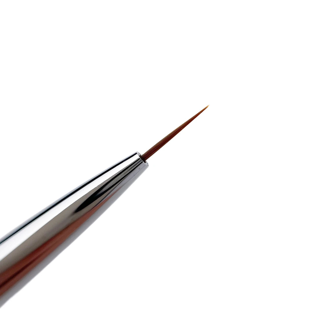 Touch Double-Sided Brush Artistic brush with silver ferrule and brown bristle on a white background