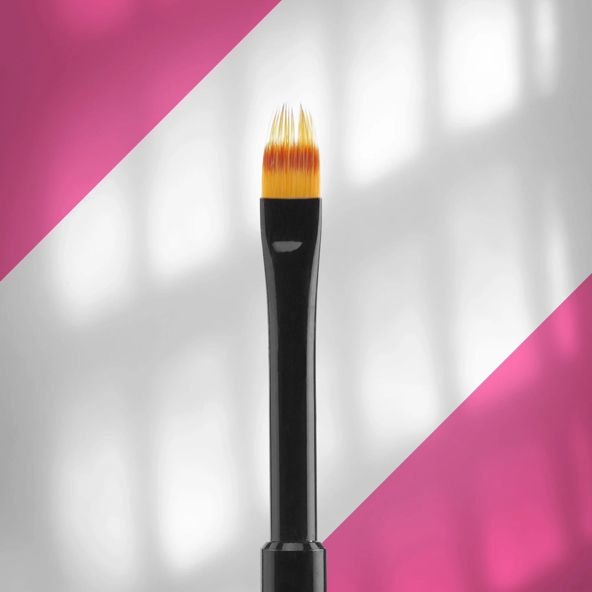 STALEKS PRO EXPERT 07 gradient nail-art brush with 7 × 11 mm synthetic bristles