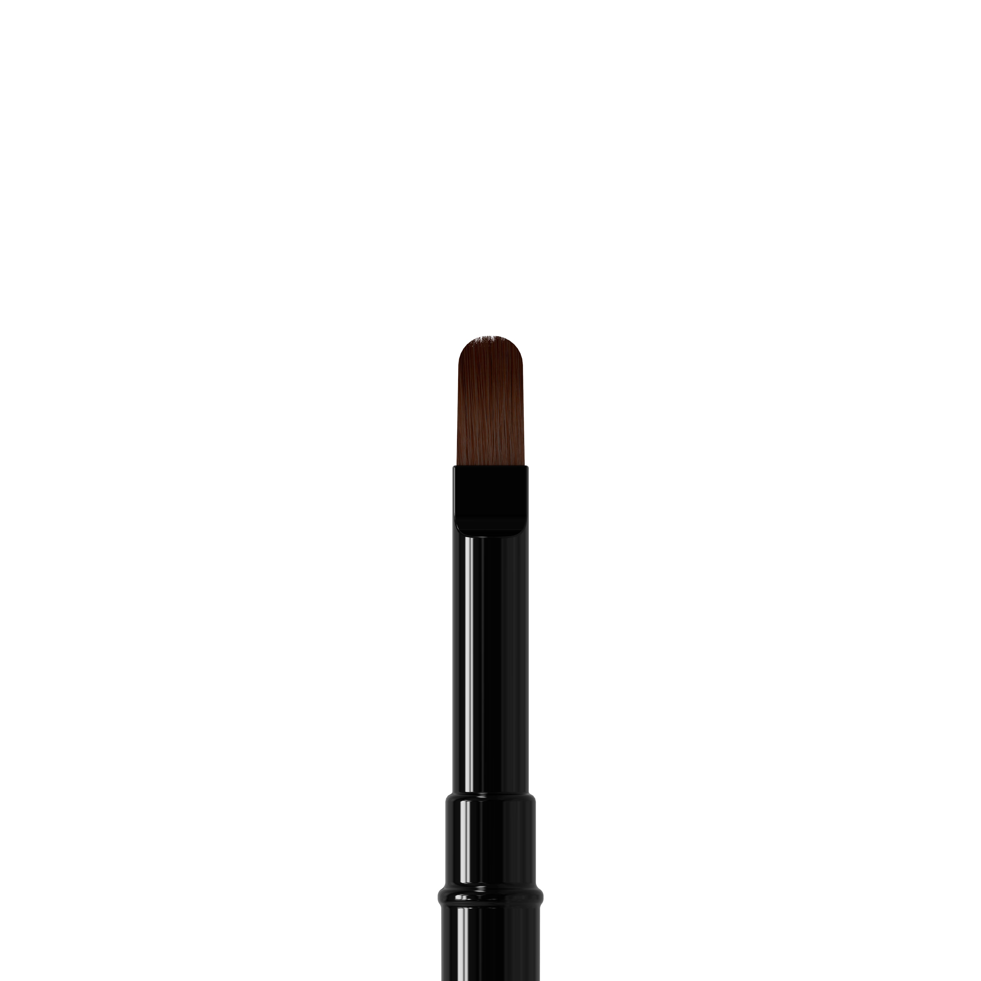 10 mm liner and 11 mm oval gel ends of STALEKS PRO EXPERT 03/06 brush